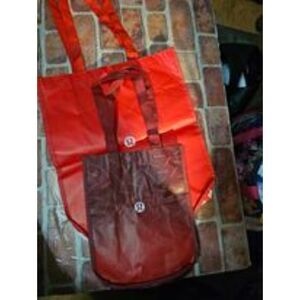 Lululemon Reusable Bags‎ 12x9.5 & 16x14 - Set of 2